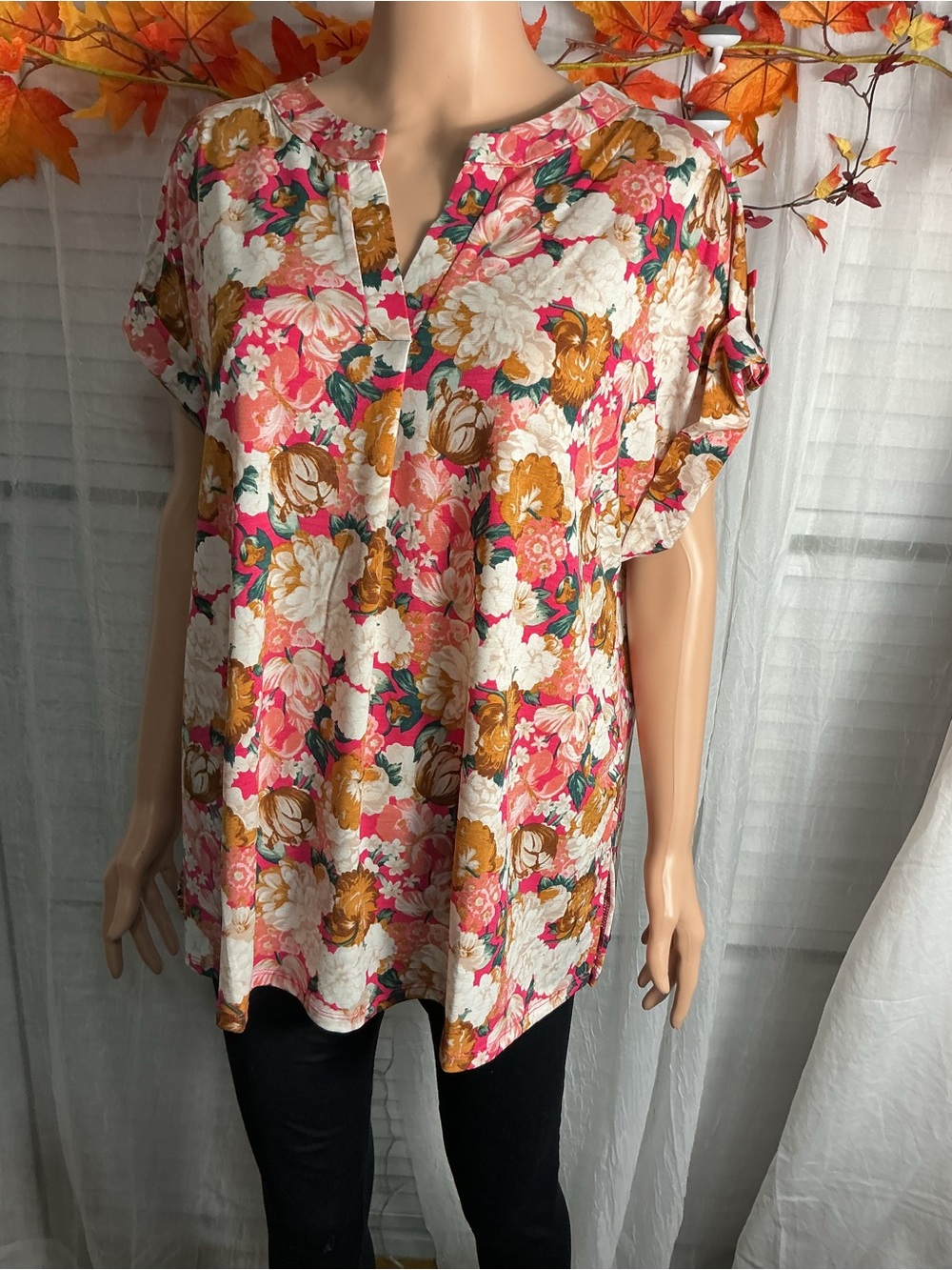 Dear Scarlett Floral Short-Sleeve Blouse in Pink and Brown